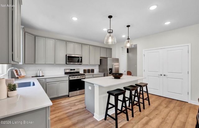 16802 Asher Ct, Louisville, KY 40245