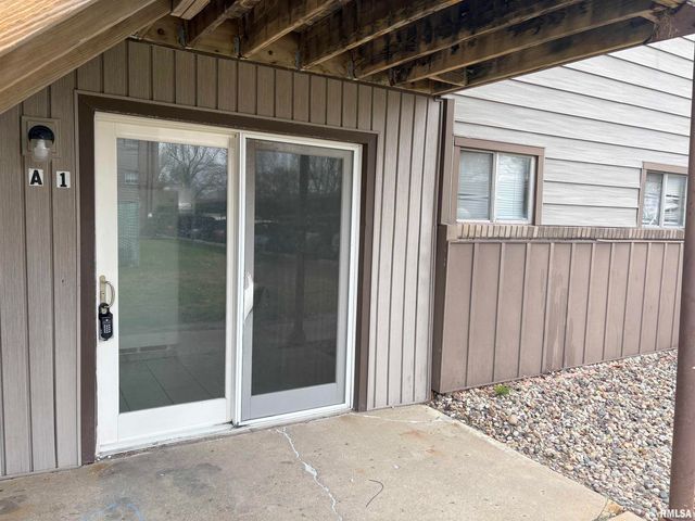 3623 N Sterling Ave Apt A1, Peoria, IL 61604