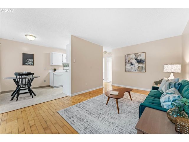 3216 Sw 11TH Ave, Portland, OR 97239