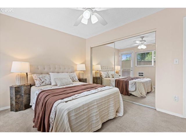 3216 Sw 11TH Ave, Portland, OR 97239