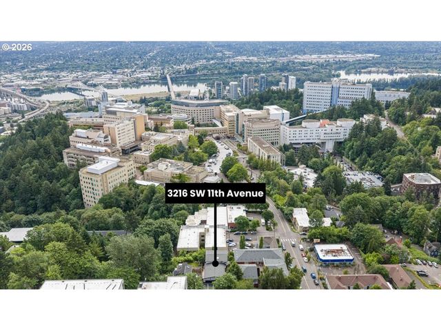 3216 Sw 11TH Ave, Portland, OR 97239