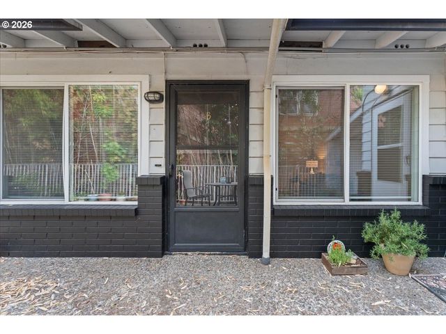 3216 Sw 11TH Ave, Portland, OR 97239
