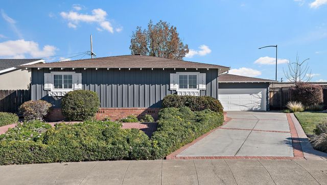 2257 Portsmouth Way, San Mateo, CA 94403