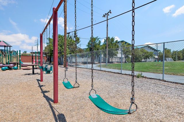 2257 Portsmouth Way, San Mateo, CA 94403