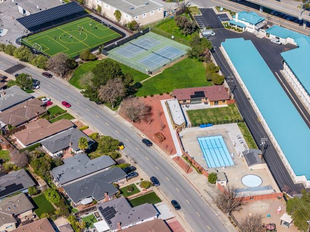 2257 Portsmouth Way, San Mateo, CA 94403