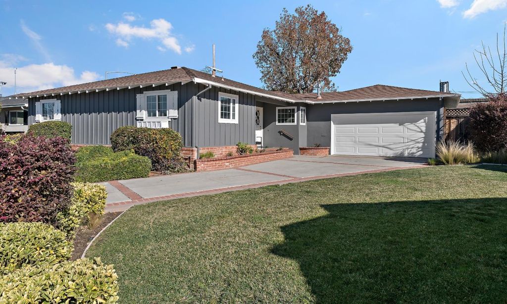2257 Portsmouth Way, San Mateo, CA 94403