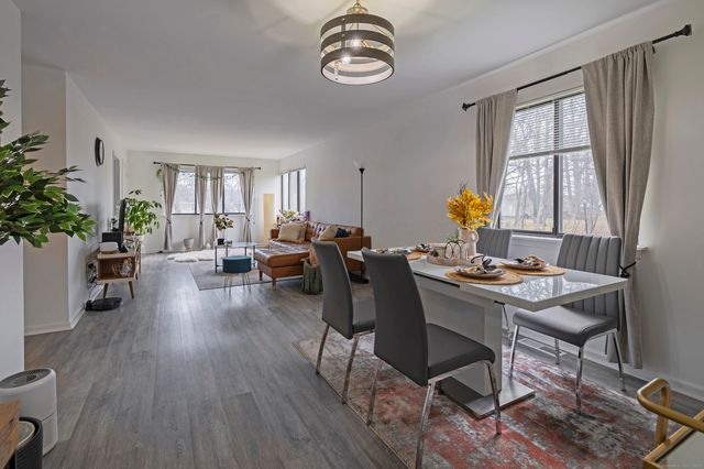 39 Lance Circle 39, Bridgeport, CT 06606