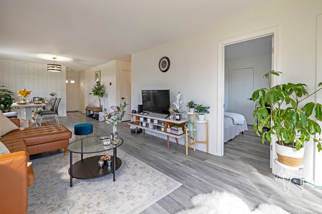 39 Lance Circle 39, Bridgeport, CT 06606