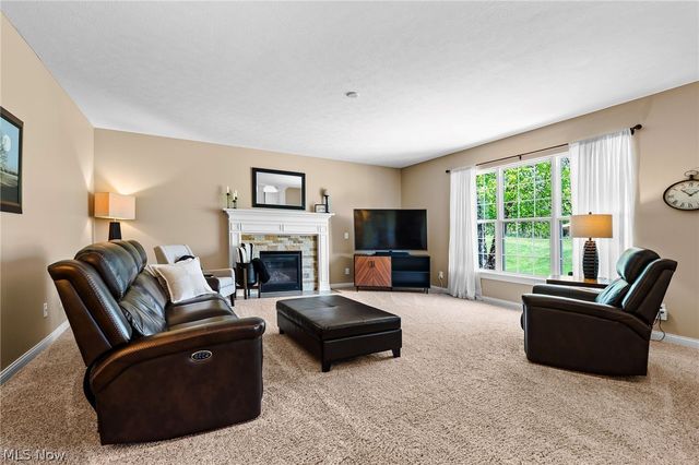 2886 Parnham Drive, Medina, OH 44256