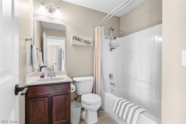 2886 Parnham Drive, Medina, OH 44256