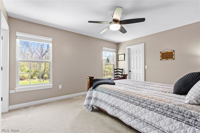 2886 Parnham Drive, Medina, OH 44256
