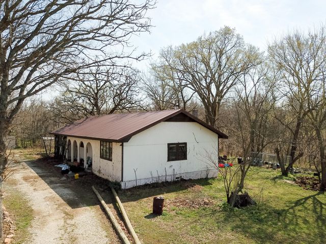 236 State Route Y, Arcola, MO 65603