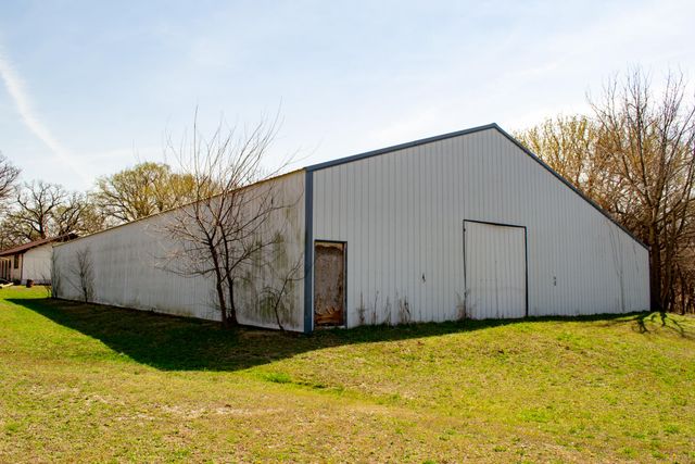 236 State Route Y, Arcola, MO 65603