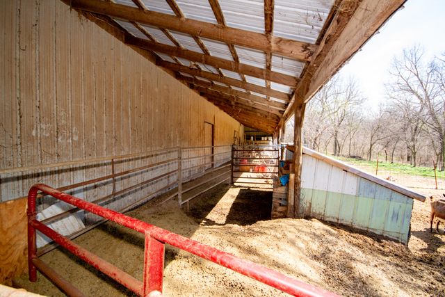 236 State Route Y, Arcola, MO 65603