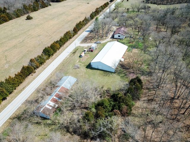 236 State Route Y, Arcola, MO 65603