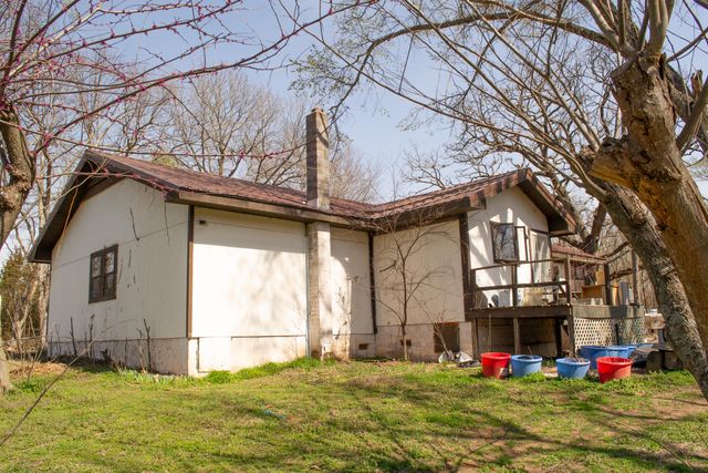 236 State Route Y, Arcola, MO 65603