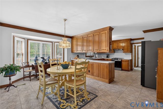 6411 Pine Slash Rd, Mechanicsville, VA 23116