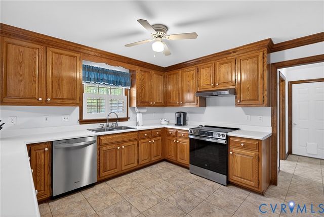 6411 Pine Slash Rd, Mechanicsville, VA 23116