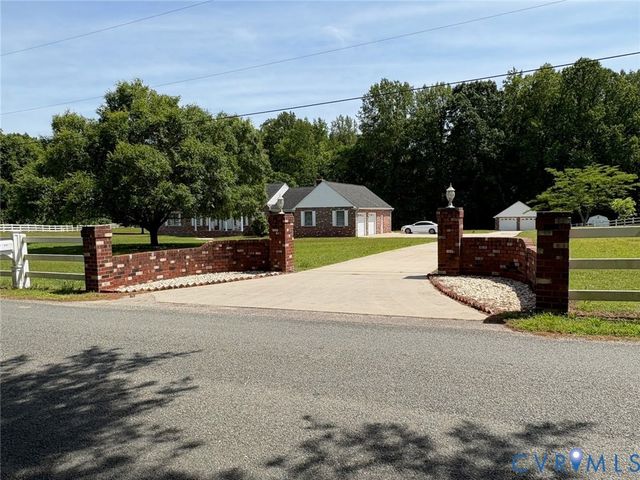 6411 Pine Slash Rd, Mechanicsville, VA 23116