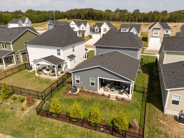 612 Whitetail Ct, Smyrna, TN 37167