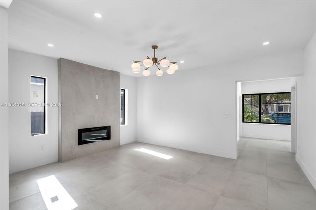 1760 SW 16th Ter, Miami, FL 33145