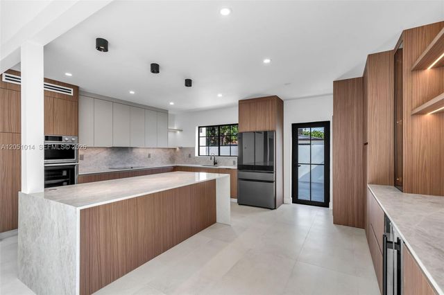 1760 SW 16th Ter, Miami, FL 33145