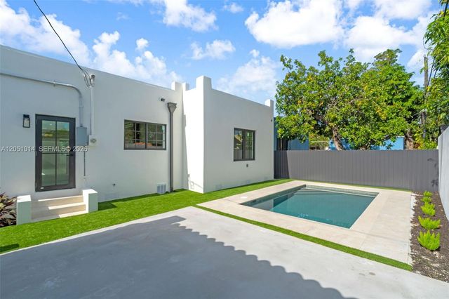1760 SW 16th Ter, Miami, FL 33145