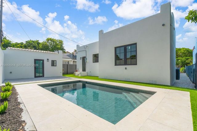 1760 SW 16th Ter, Miami, FL 33145