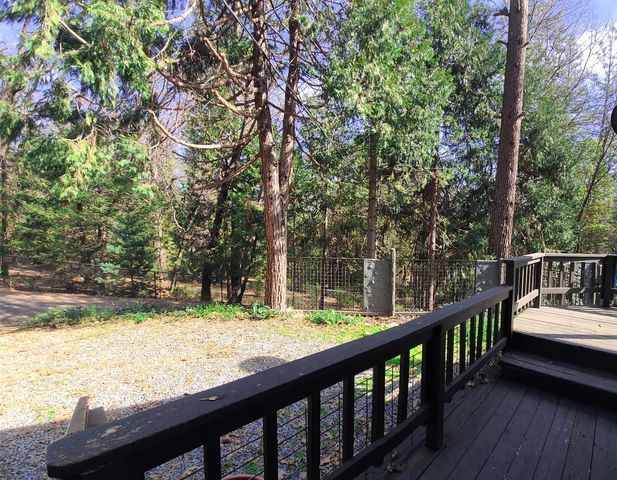 5772 Arrowhead Dr, Foresthill, CA 95631