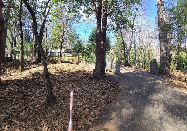 5772 Arrowhead Dr, Foresthill, CA 95631