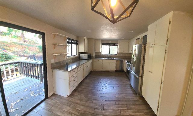 5772 Arrowhead Dr, Foresthill, CA 95631