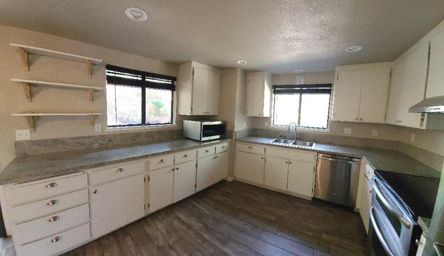 5772 Arrowhead Dr, Foresthill, CA 95631