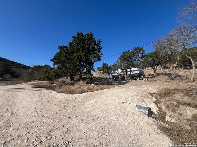 191 Scott Dr, Center Point, TX 78010