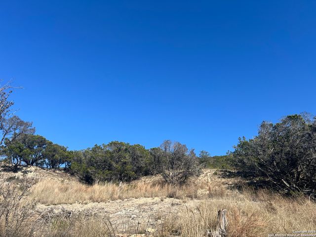 191 Scott Dr, Center Point, TX 78010