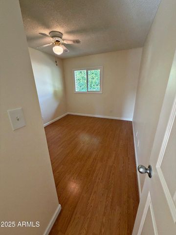 1657 W Hazelwood Street, Phoenix, AZ 85015