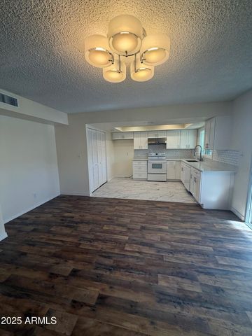 1657 W Hazelwood Street, Phoenix, AZ 85015