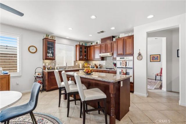 520 Olazabal, Hemet, CA 92545
