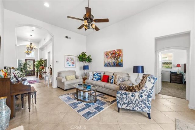 520 Olazabal, Hemet, CA 92545