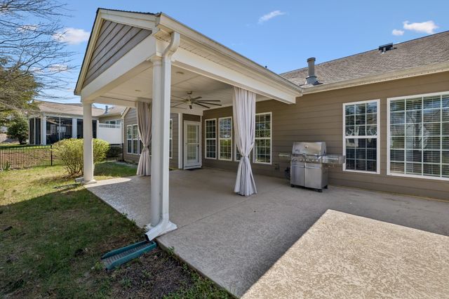 412 Schooner Ln, Mount Juliet, TN 37122