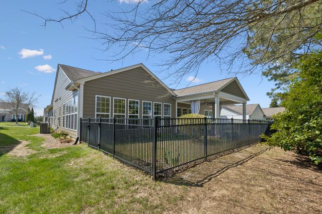 412 Schooner Ln, Mount Juliet, TN 37122