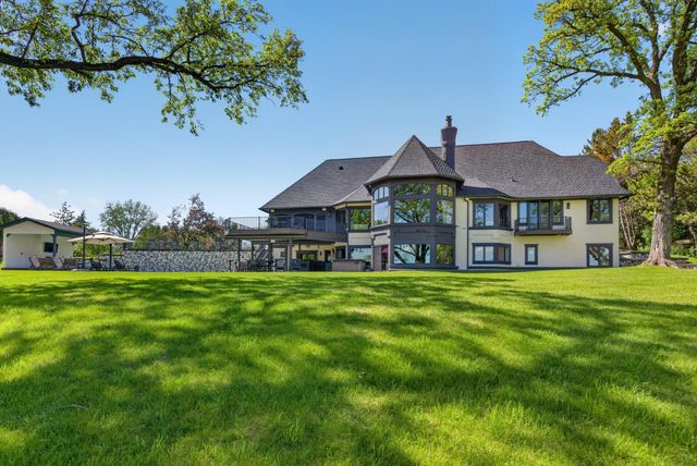 1000 Old Crystal Bay Road S, Orono, MN 55391