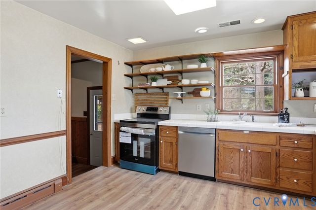 6900 Hopkins Rd, North Chesterfield, VA 23234