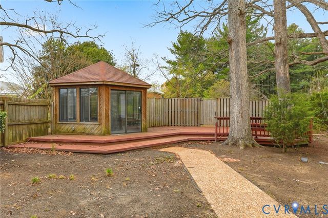 6900 Hopkins Rd, North Chesterfield, VA 23234