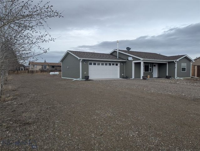 305 Lathrop Street W, Clyde Park, MT 59018