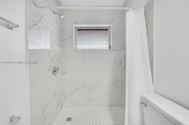 1050 E Sample Road 309, Pompano Beach, FL 33064