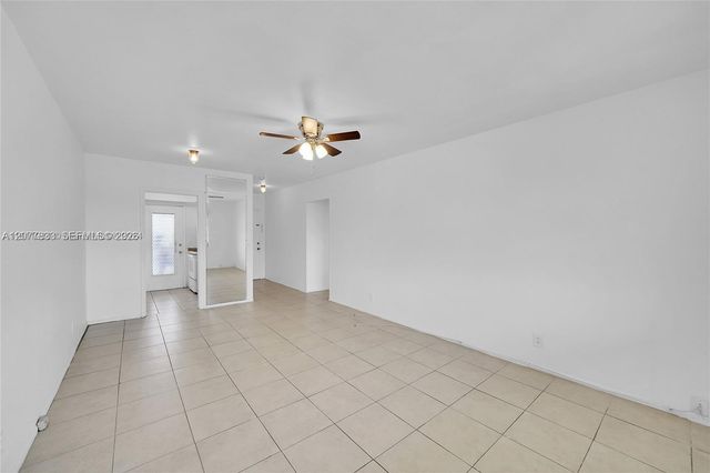1050 E Sample Road 309, Pompano Beach, FL 33064