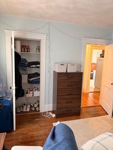 49 Sunset Rd 49, Somerville, MA 02144