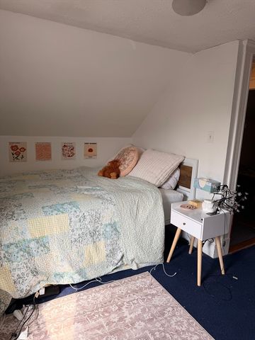 49 Sunset Rd 49, Somerville, MA 02144