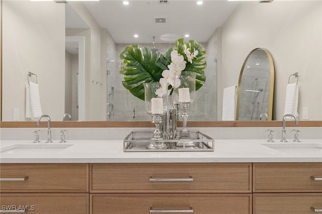 201 8th ST S 301, Naples, FL 34102