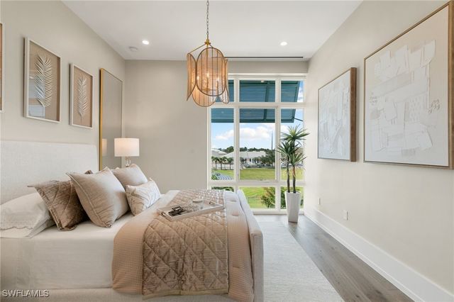 201 8th ST S 301, Naples, FL 34102